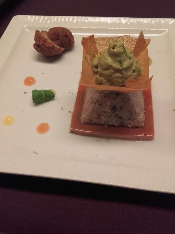 Logis Hotel-Restaurant Le Chene Vert Saint-Pourçain-sur-Sioule Esterno foto